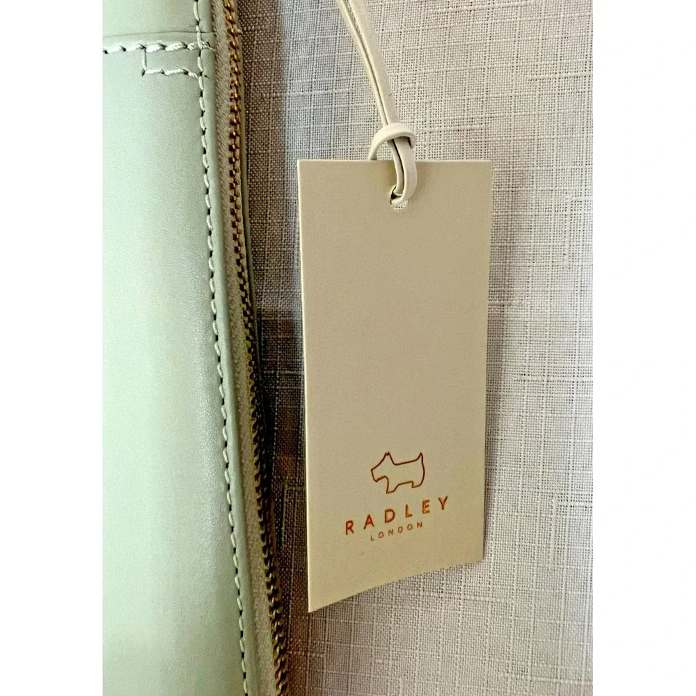 Radley London NWT Pockets Icon Crossbody/Messenger Bag Gray Smooth Leather